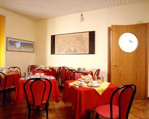 hotel-martello-restauracion-37d090