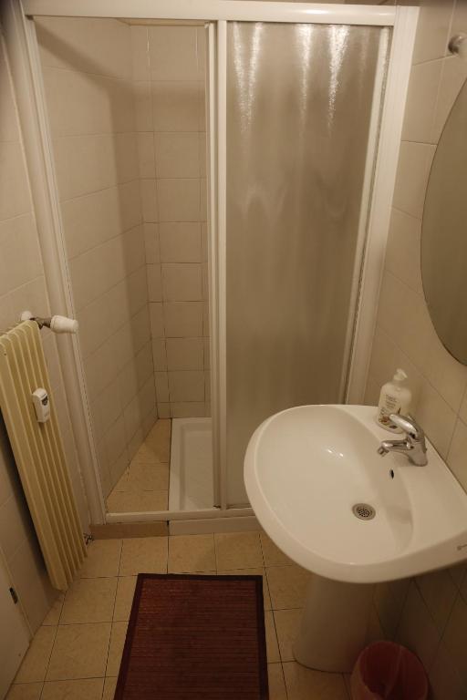 815336081