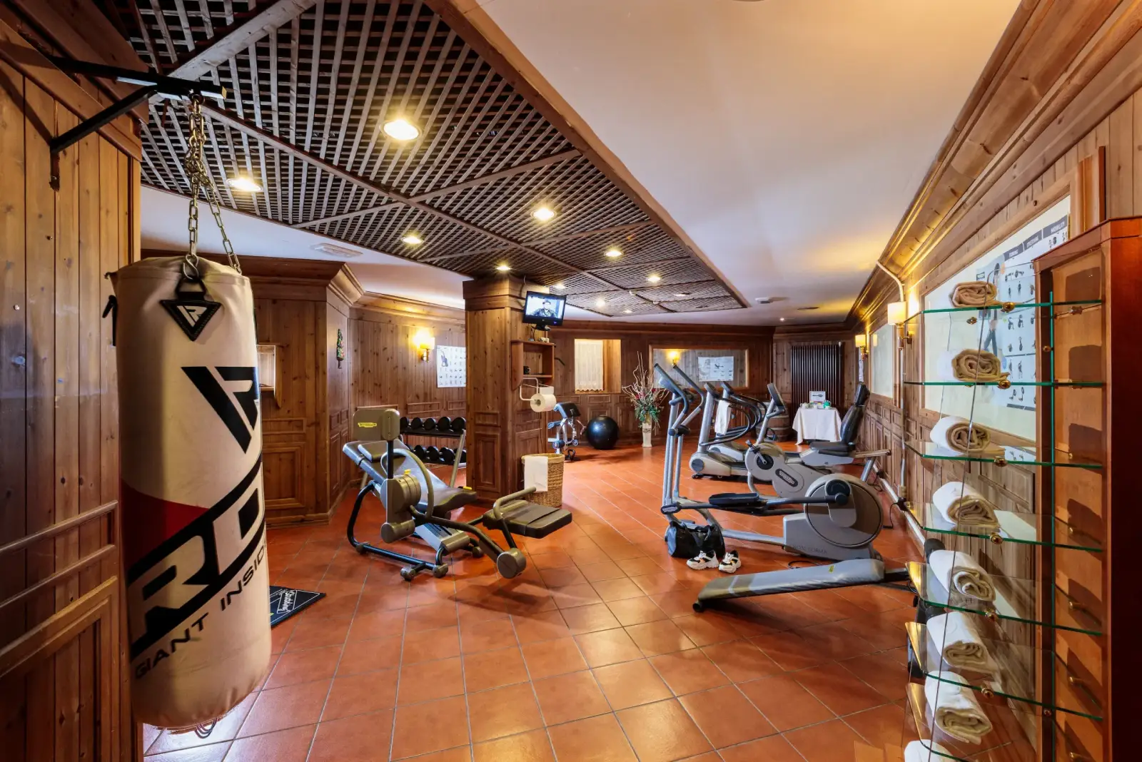 Hotel Alaska Cortina Sala Fitness