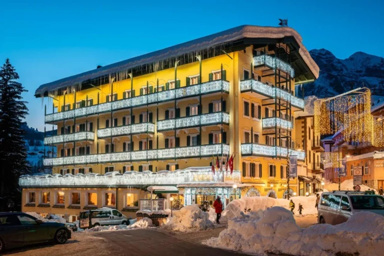 Hotel Victoria Cortina Facciata