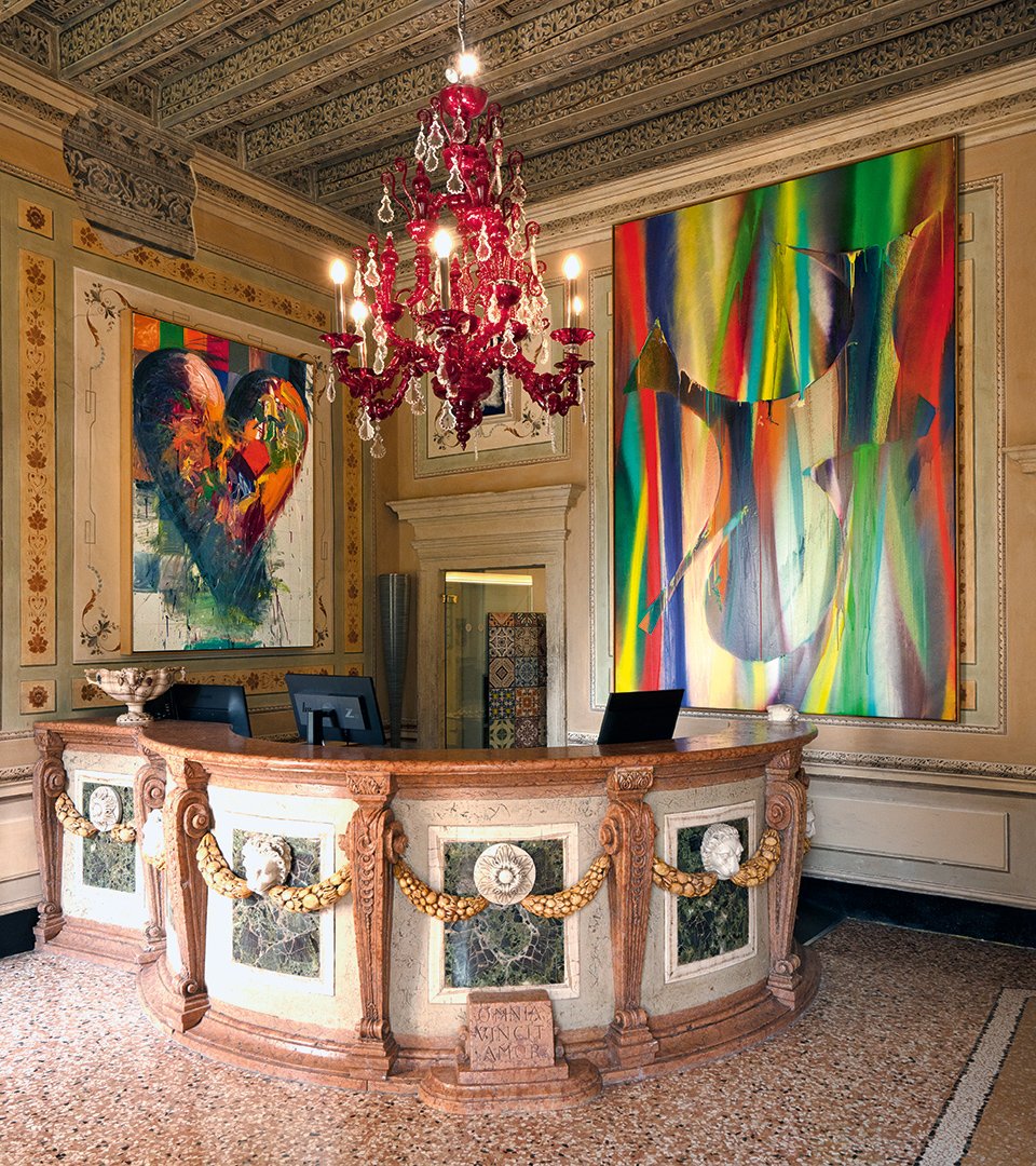 reception-byblos-art-hotel