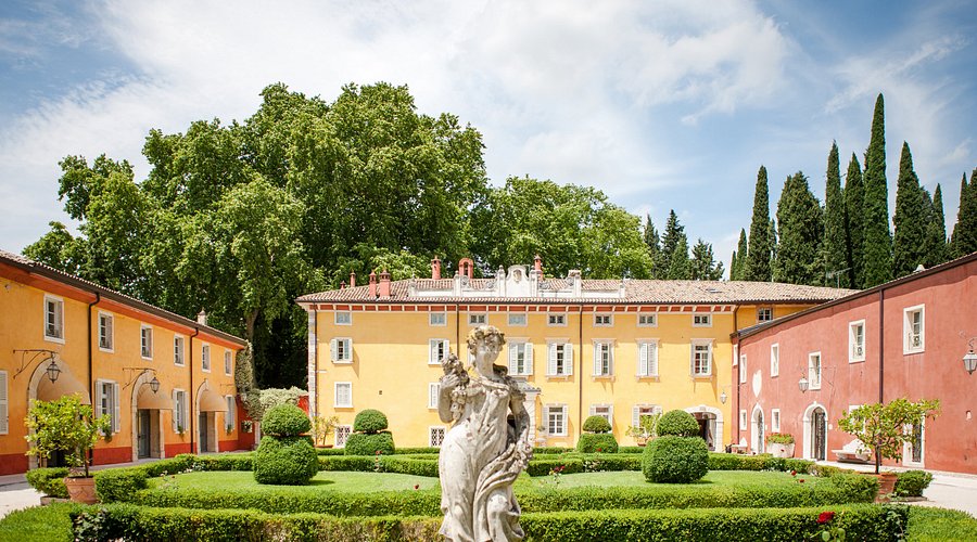 villa-cordevigo-wine