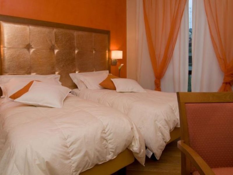 Europa-Padua-Double_room_standard-4-543182 (1)