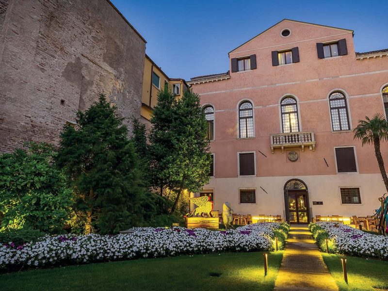 Palazzo-Venart-garden-front-view