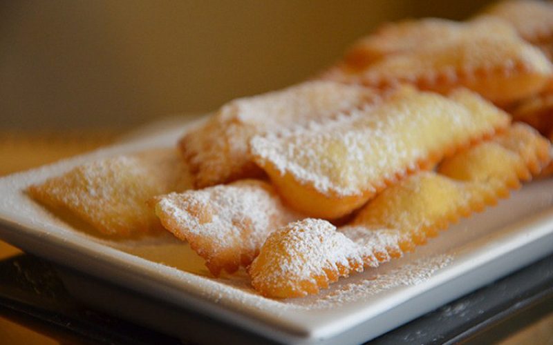 Frittelle e galani: i dolci del Carnevale di Venezia