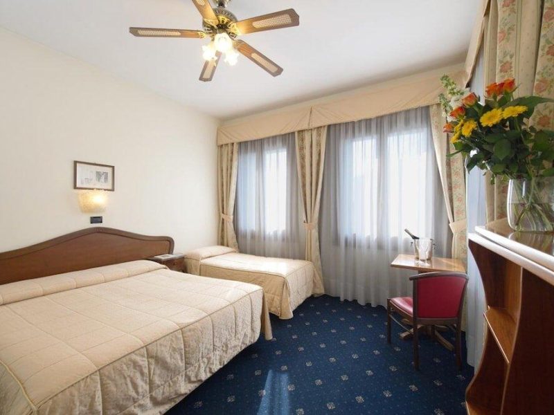 hotel-cristallo-habitacion-12697b45